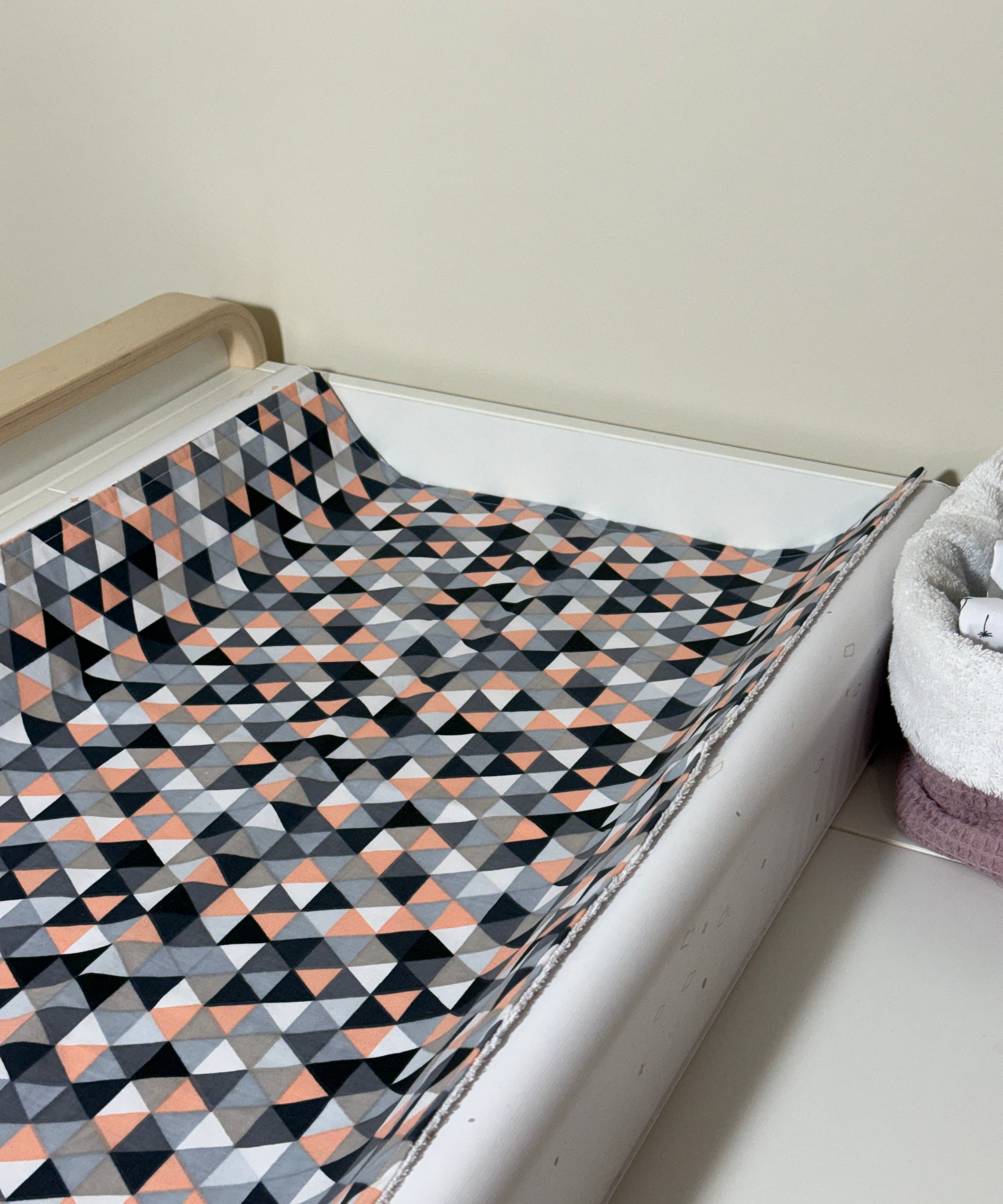 Mitruma necaurlaidīgs paladziņš