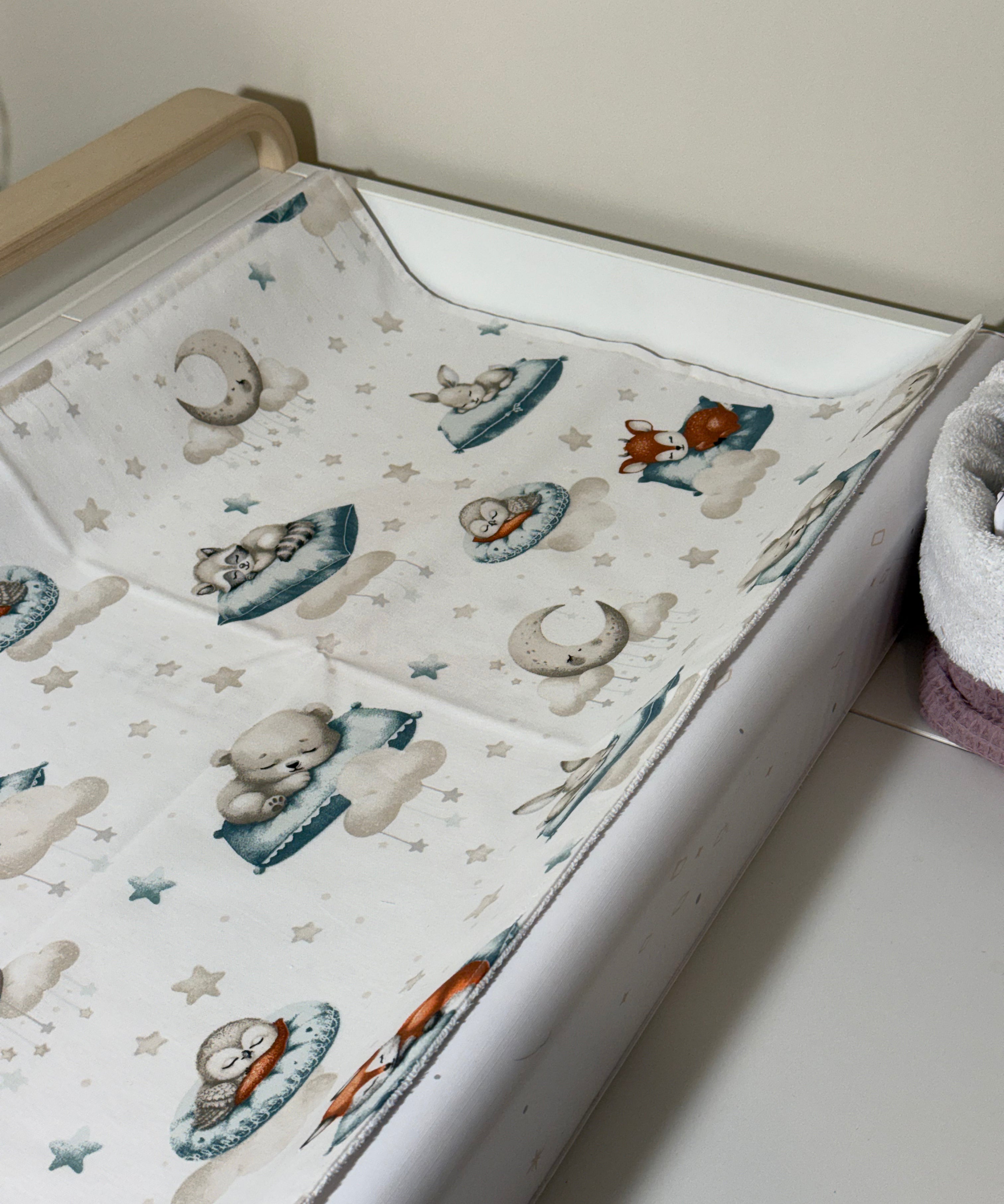 Mitruma necaurlaidīgs paladziņš