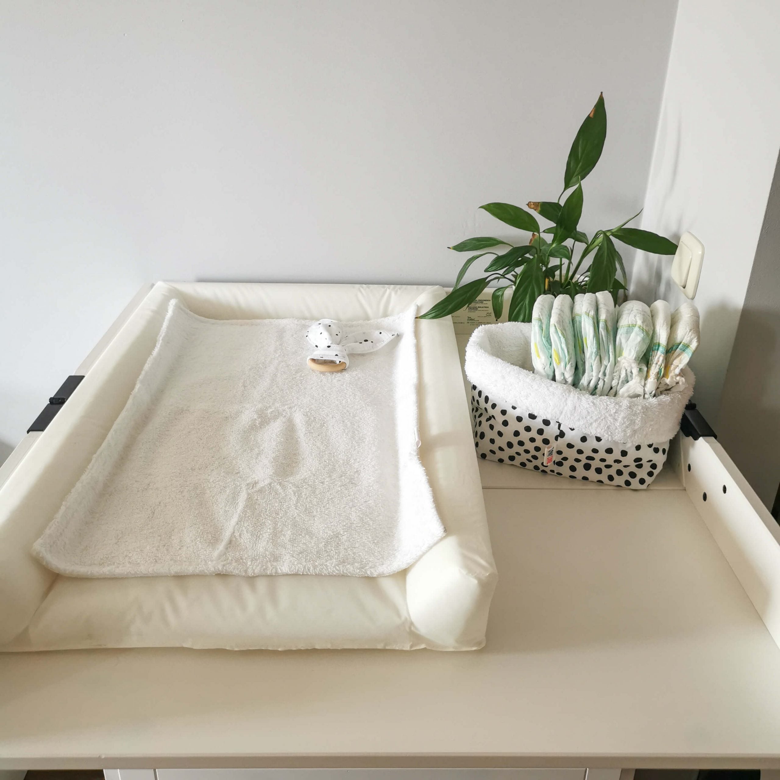 stokke home changer mattress cover Soft white changing mat cover – practical for daily use – TinyOne Shop